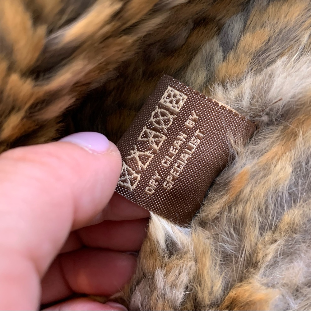 Autunno fur and feathery vest~ perfect for Fall….🍁🍂🍁 - Picture 4 of 9